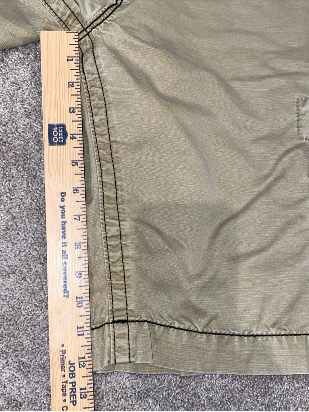 Rock Revival Khaki Cargo Shorts Men’s 40” Classic Fit Fading Summer